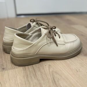 Beige Leather Lace-Up Shoes Women